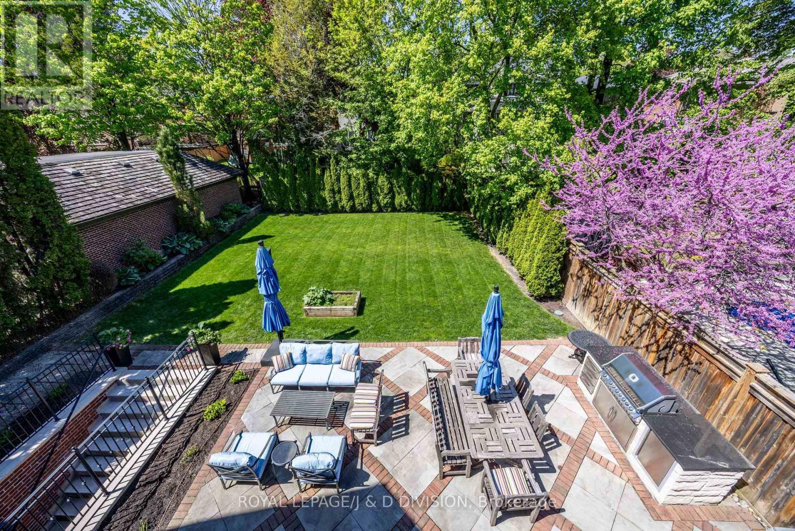 












162 DAWLISH AVENUE

,
Toronto,




Ontario
M4N1H5

