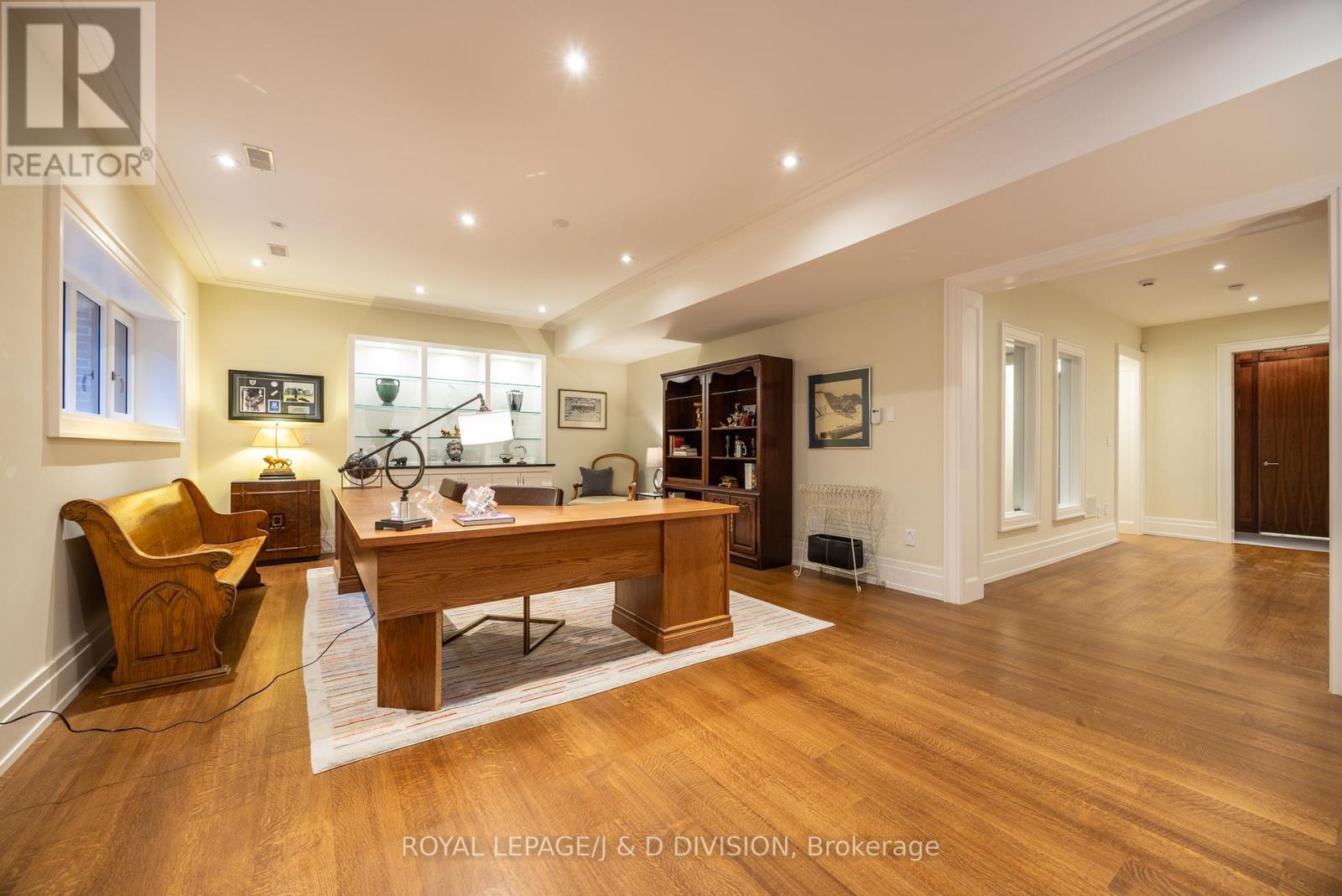 












162 DAWLISH AVENUE

,
Toronto,




Ontario
M4N1H5

