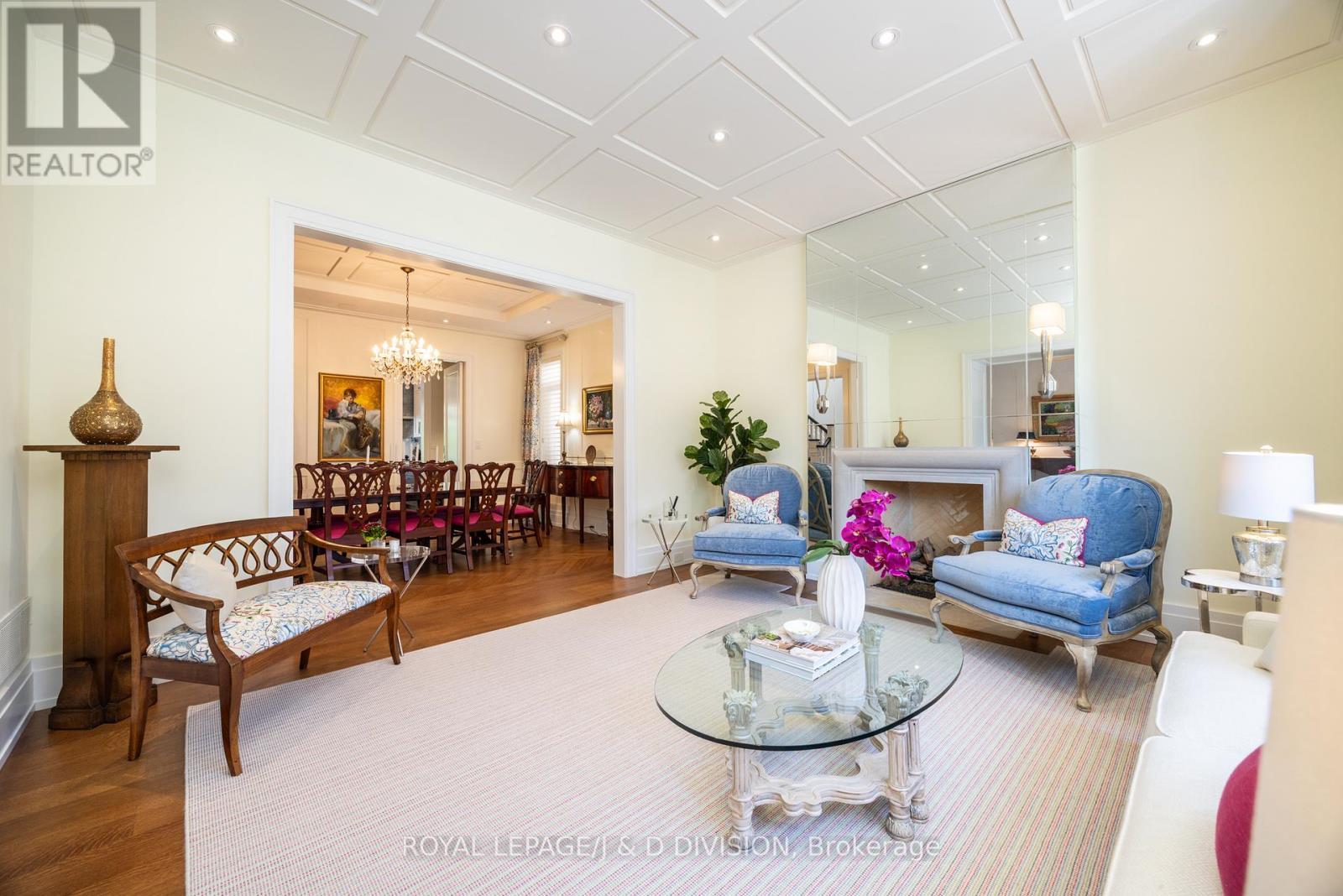 












162 DAWLISH AVENUE

,
Toronto,




Ontario
M4N1H5


