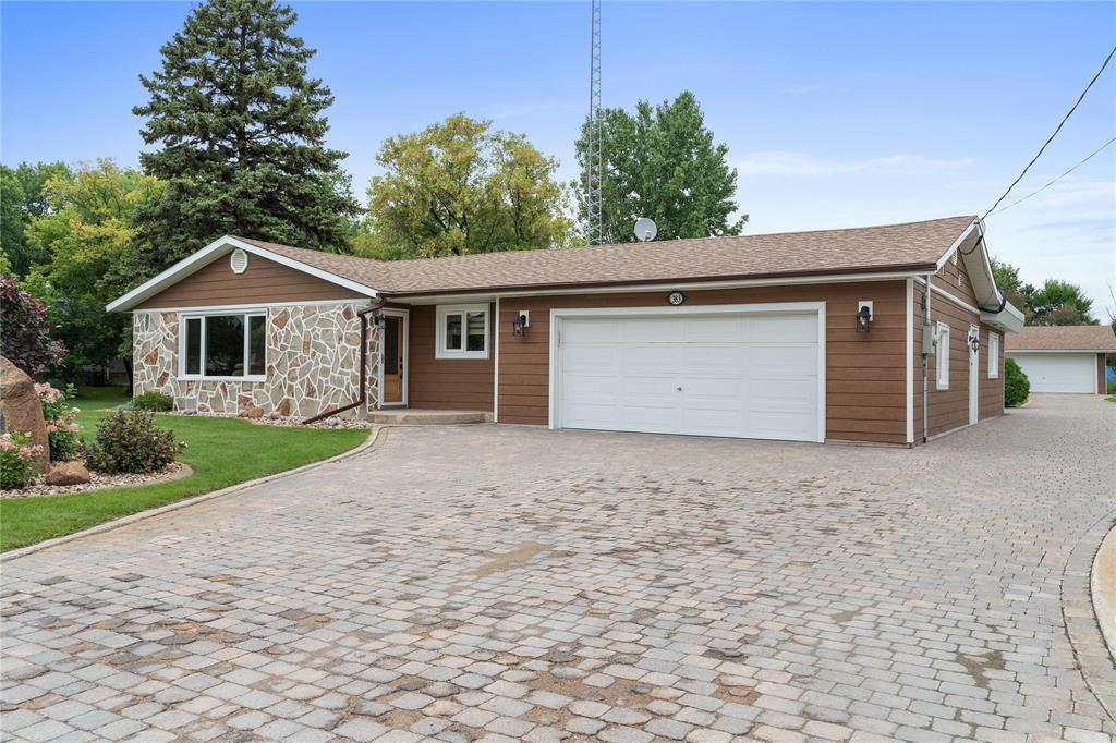












383 Central Avenue

,
Ste Anne,




Manitoba
R5H1G1

