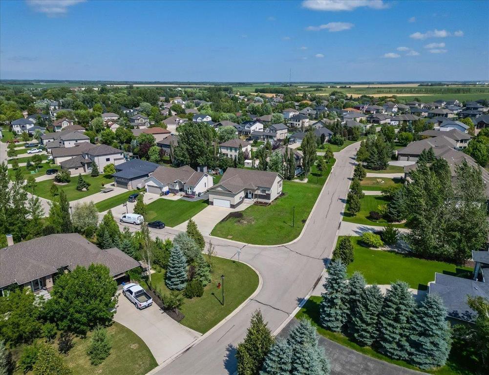 












1 CHERRY TREE LANE Lane

,
Oakbank,




Manitoba
R5N0N7

