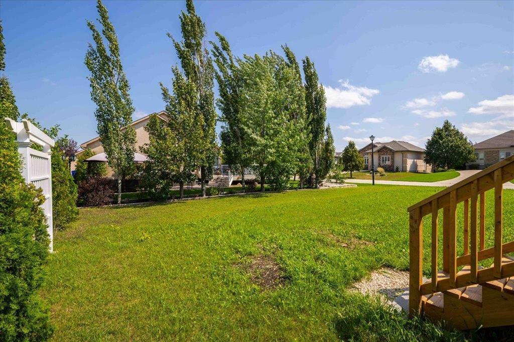 












1 CHERRY TREE LANE Lane

,
Oakbank,




Manitoba
R5N0N7

