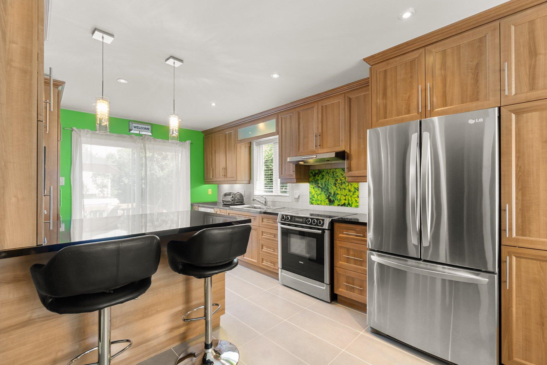 









7125


Rue Marie-Boucher

,
Trois-Rivières,




QC
G8Y7J1


