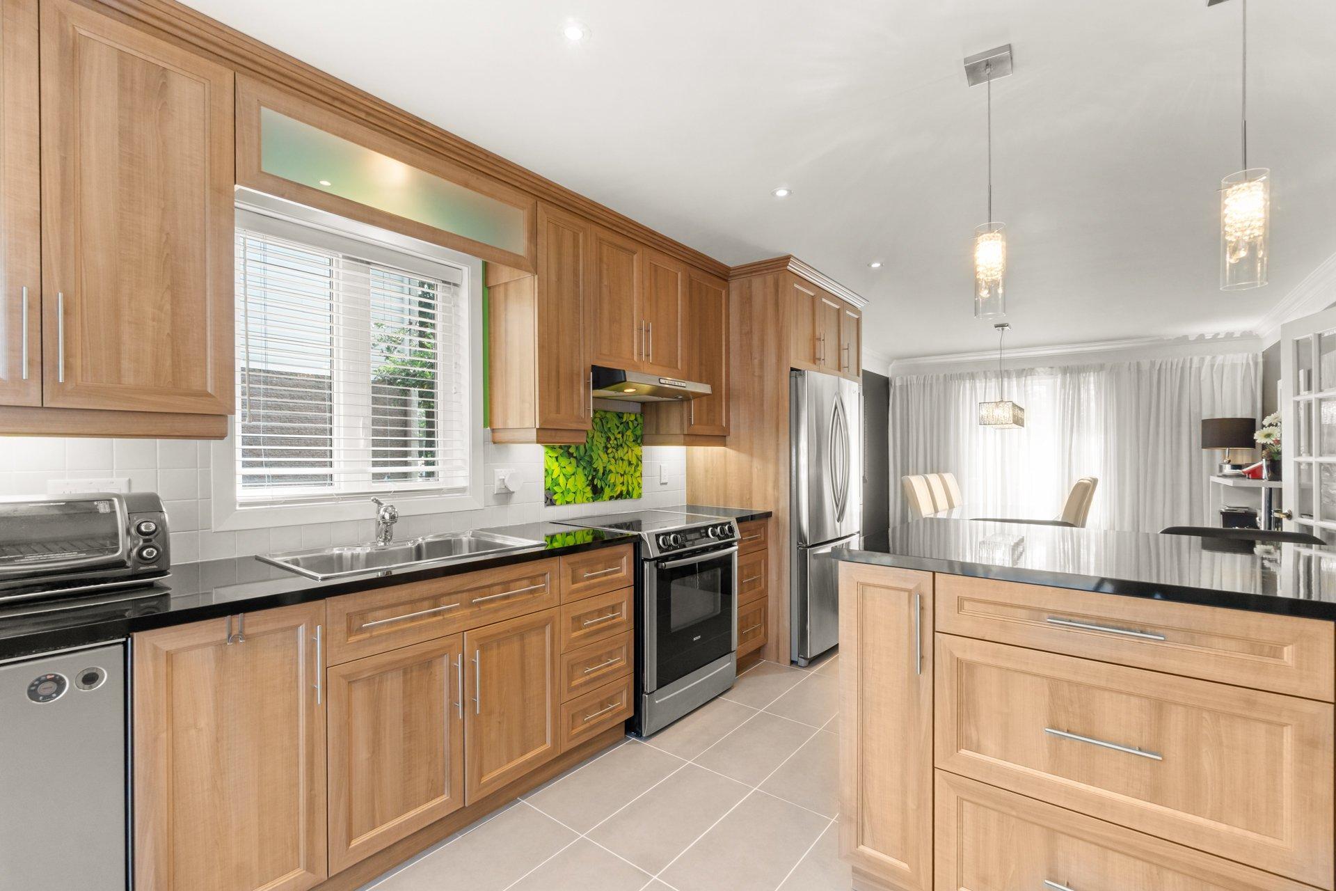 









7125


Rue Marie-Boucher

,
Trois-Rivières,




QC
G8Y7J1


