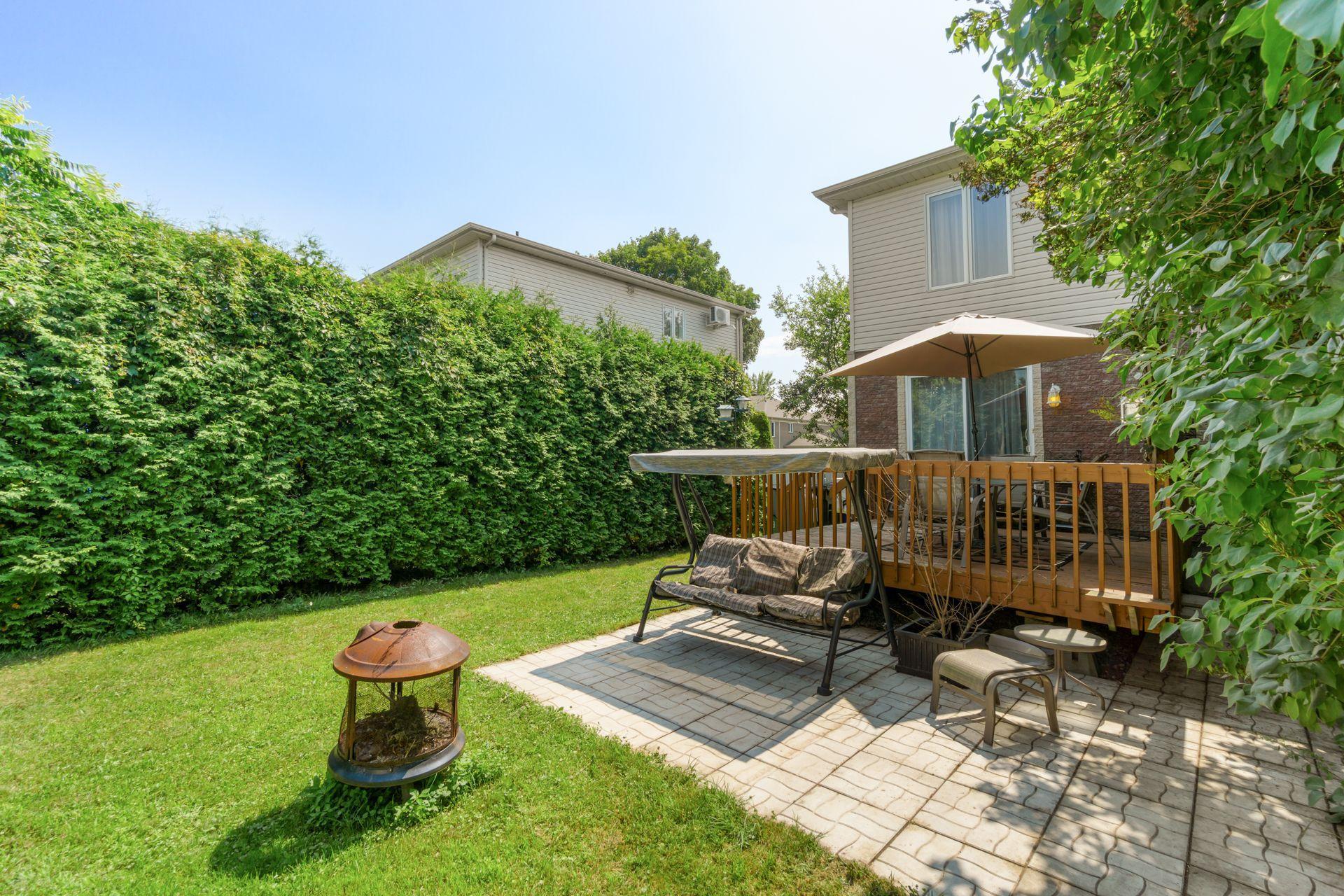 









7125


Rue Marie-Boucher

,
Trois-Rivières,




QC
G8Y7J1

