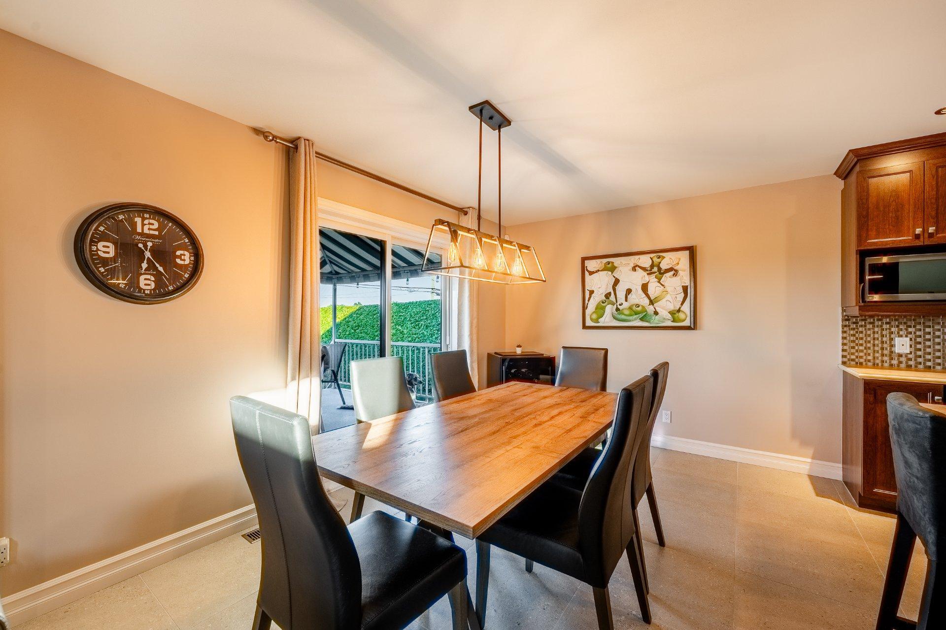 









17360


Imp. du Boisé

,
Saint-Hyacinthe,




QC
J2R0A5

