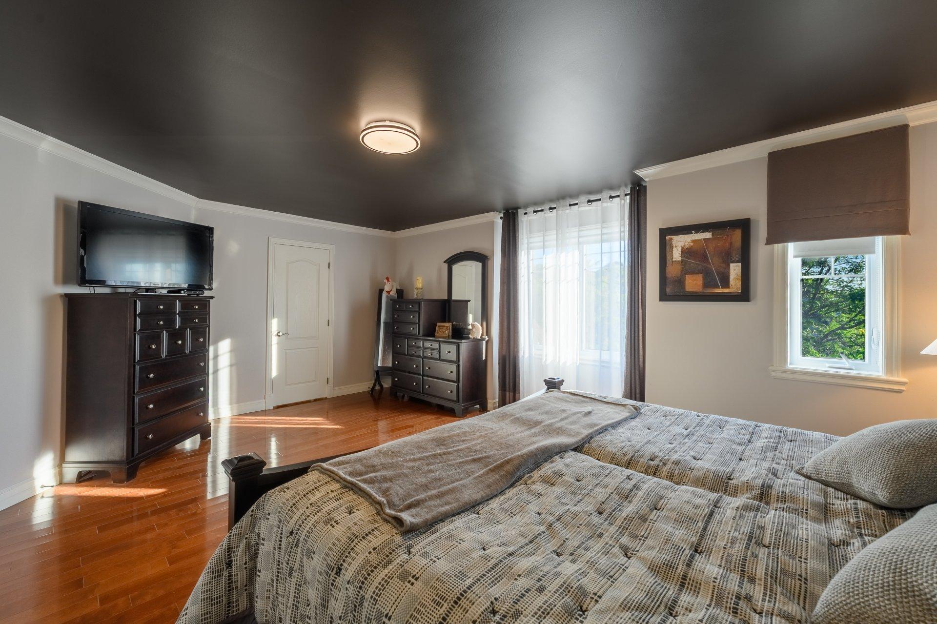 









17360


Imp. du Boisé

,
Saint-Hyacinthe,




QC
J2R0A5

