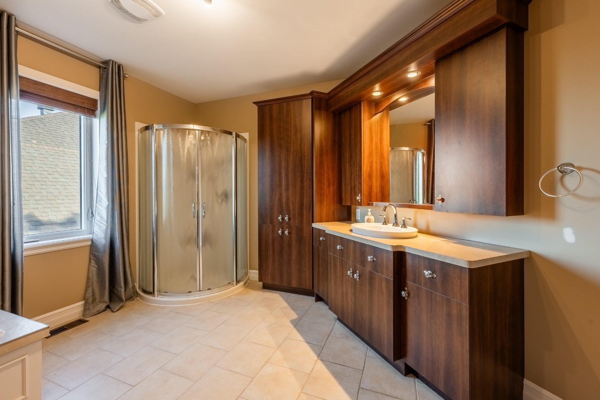 









17360


Imp. du Boisé

,
Saint-Hyacinthe,




QC
J2R0A5

