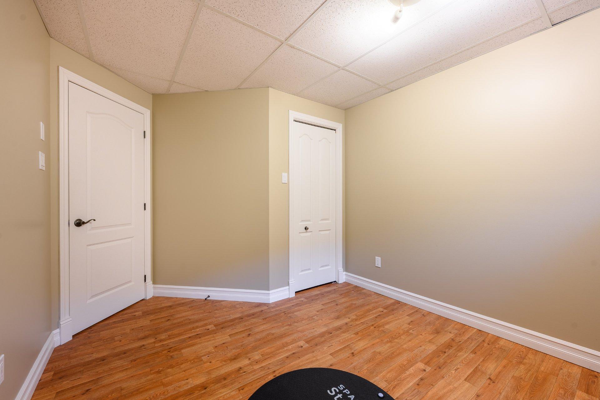 









17360


Imp. du Boisé

,
Saint-Hyacinthe,




QC
J2R0A5

