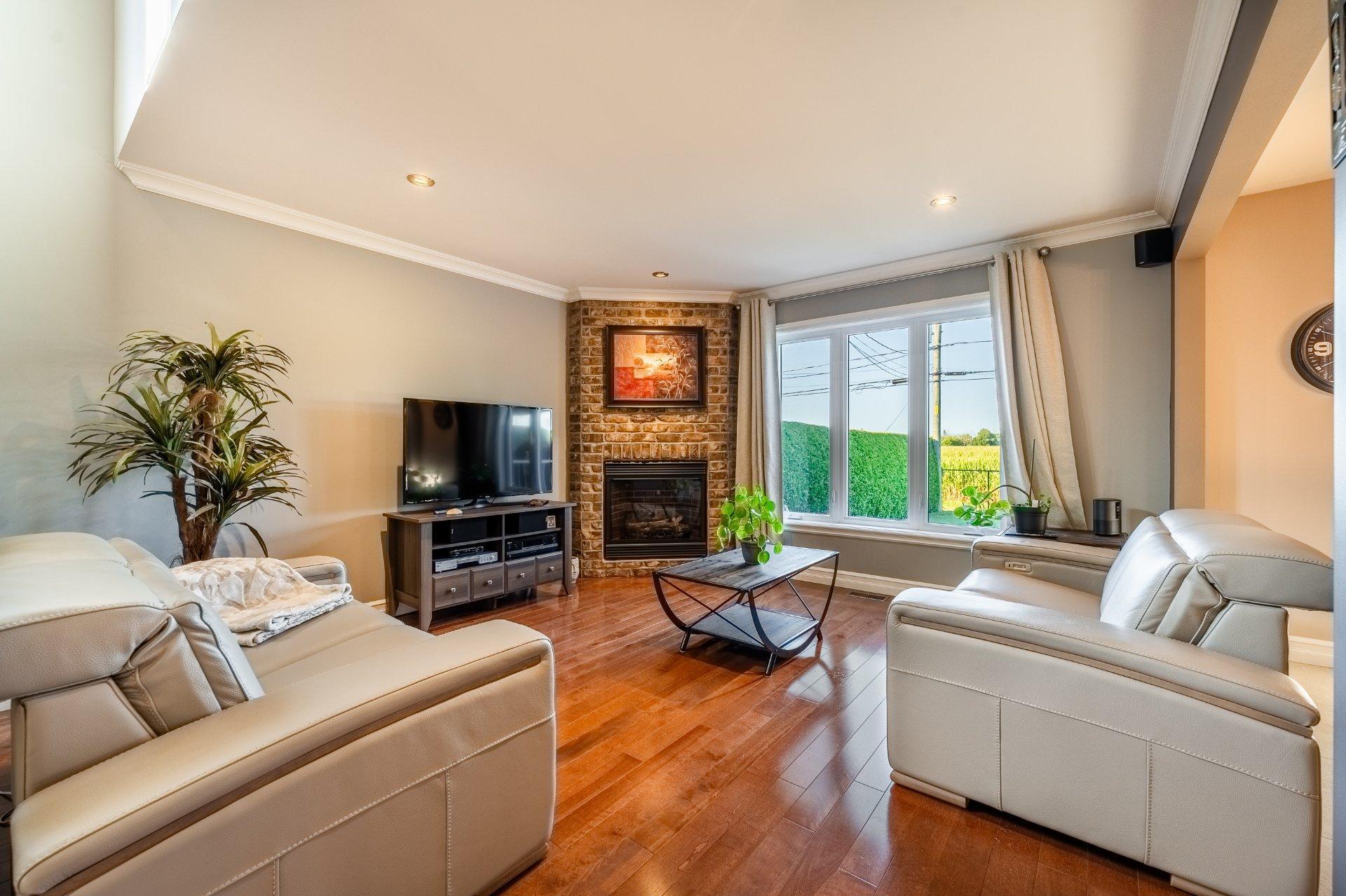 









17360


Imp. du Boisé

,
Saint-Hyacinthe,




QC
J2R0A5

