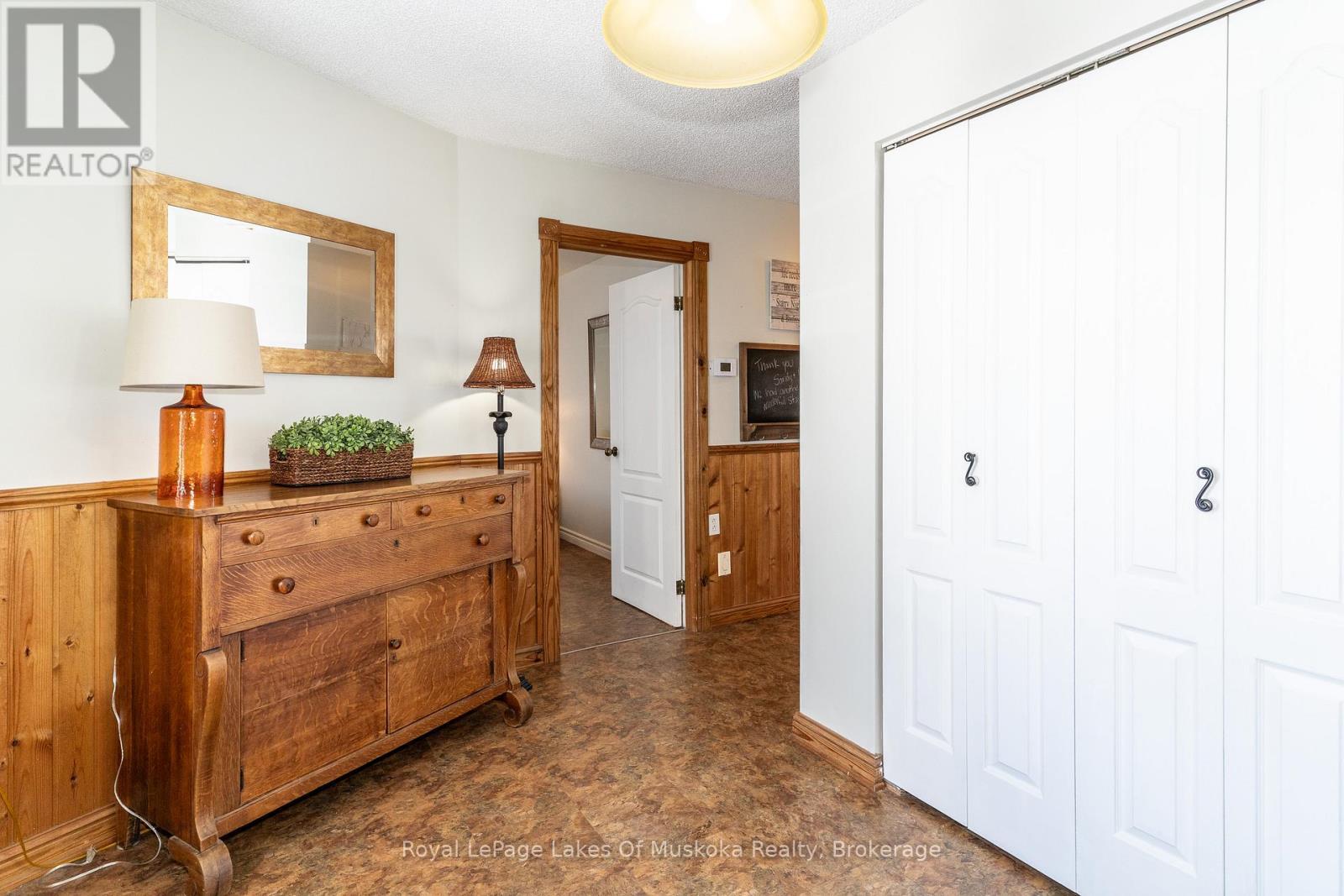












3 - 1378 THREE MILE LAKE ROAD

,
Muskoka Lakes (Watt),




Ontario
P0B1M0

