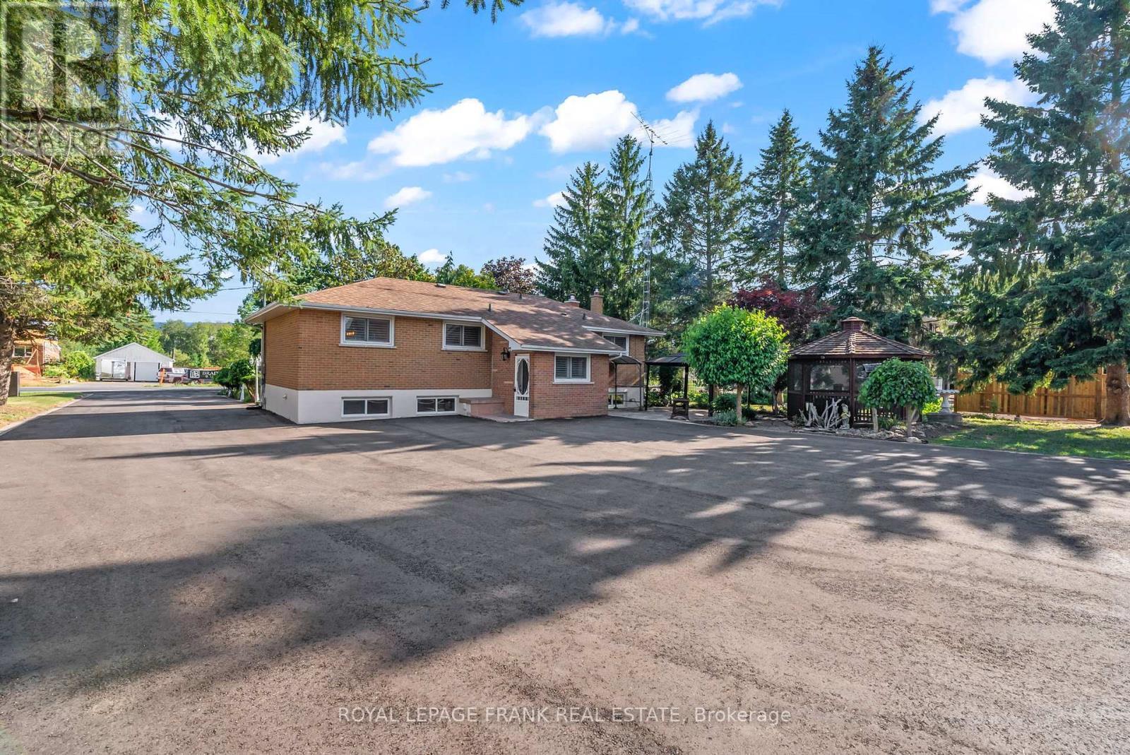 












1440 PEBBLESTONE ROAD

,
Clarington,




Ontario
L1E2K5


