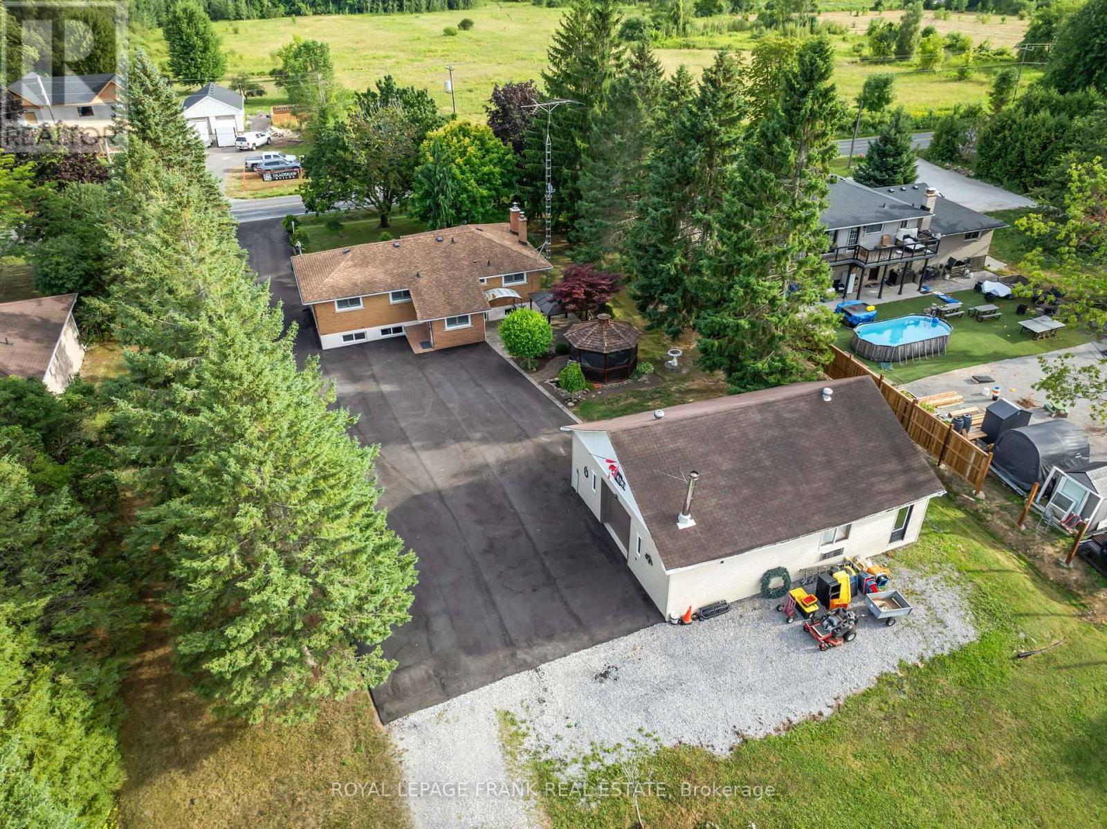 












1440 PEBBLESTONE ROAD

,
Clarington,




Ontario
L1E2K5

