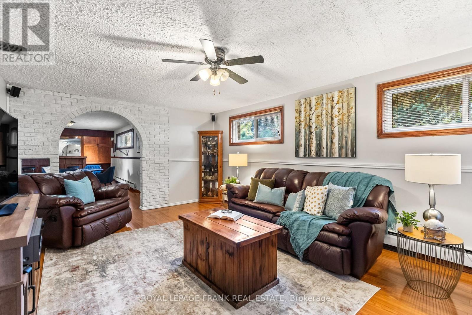 












1440 PEBBLESTONE ROAD

,
Clarington,




Ontario
L1E2K5

