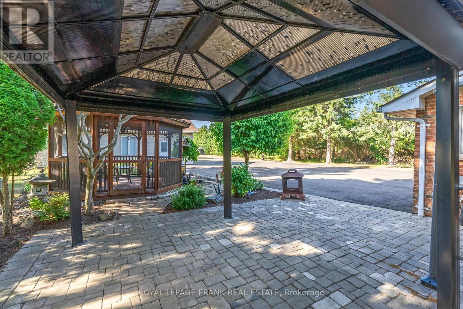












1440 PEBBLESTONE ROAD

,
Clarington,




Ontario
L1E2K5

