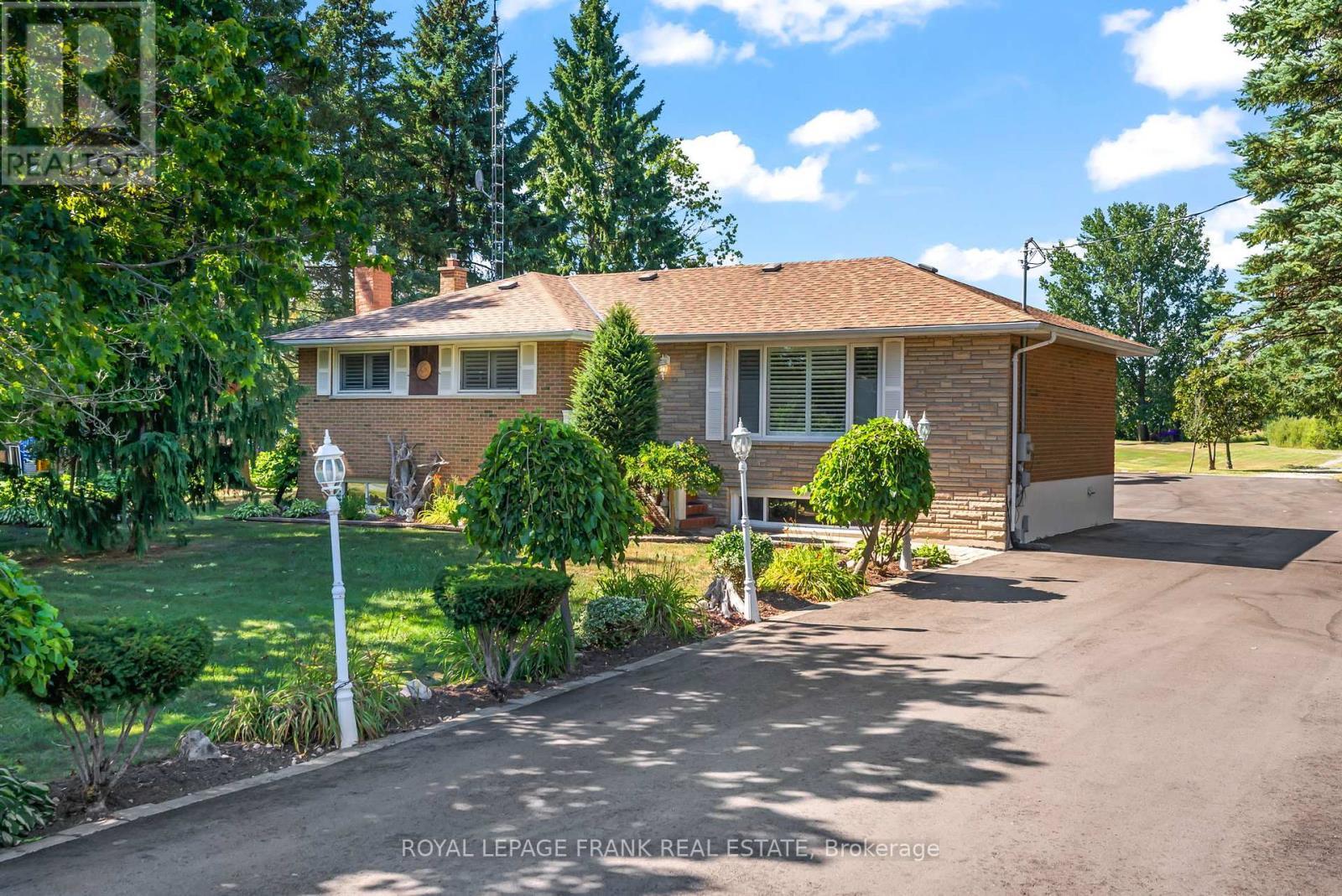 












1440 PEBBLESTONE ROAD

,
Clarington,




Ontario
L1E2K5

