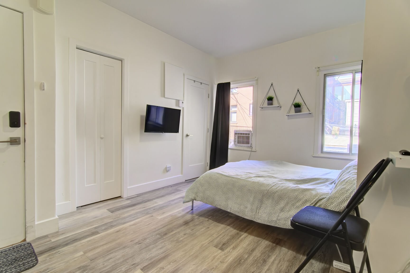 









1485

 - 1487


Rue Atateken

,
Montréal (Ville-Marie),




QC
H2L3L2

