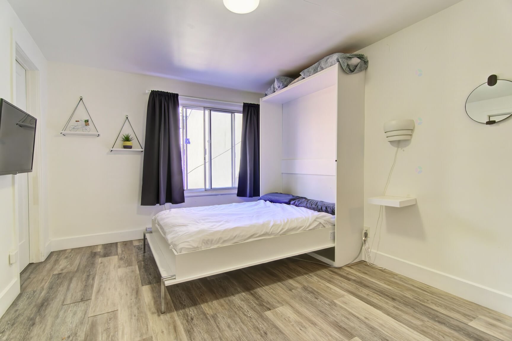 









1485

 - 1487


Rue Atateken

,
Montréal (Ville-Marie),




QC
H2L3L2

