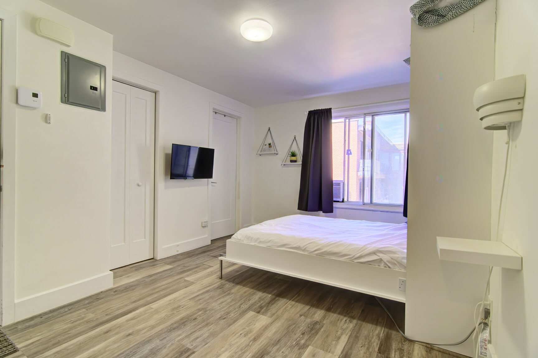 









1485

 - 1487


Rue Atateken

,
Montréal (Ville-Marie),




QC
H2L3L2

