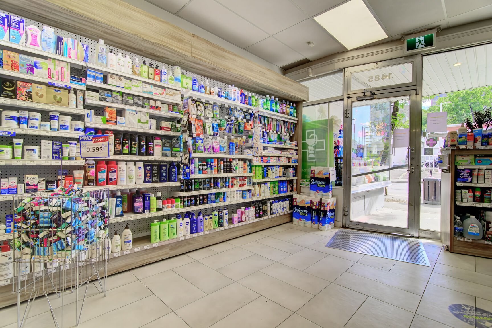 









1485

 - 1487


Rue Atateken

,
Montréal (Ville-Marie),




QC
H2L3L2

