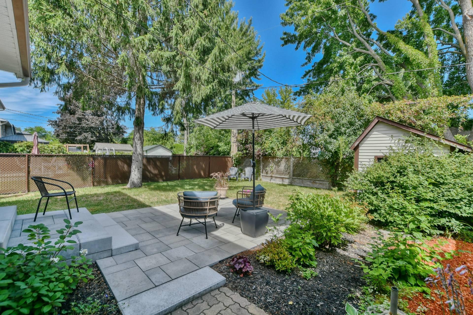 









162


Rue Claudel

,
Boisbriand,




QC
J7G1K2

