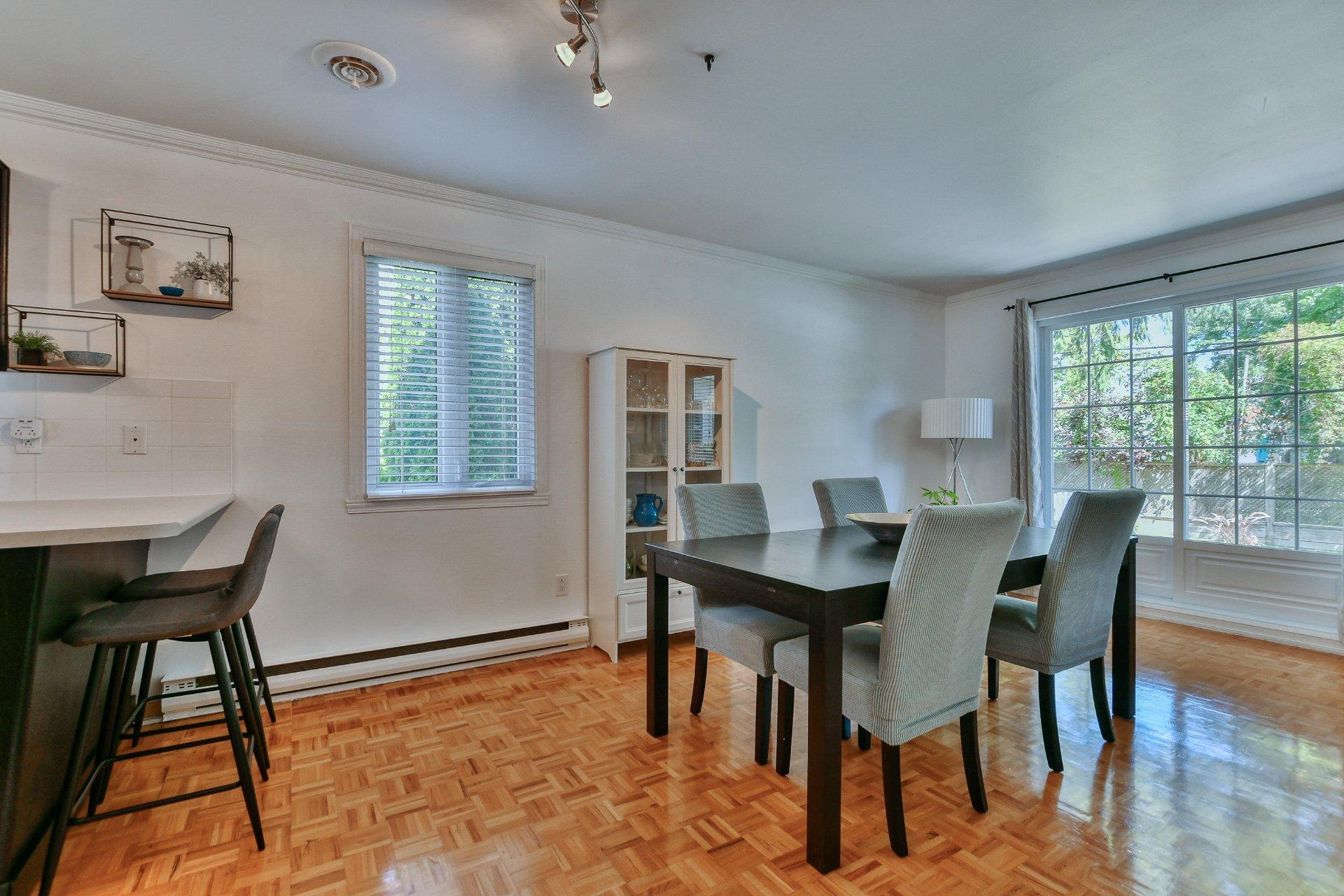 









162


Rue Claudel

,
Boisbriand,




QC
J7G1K2

