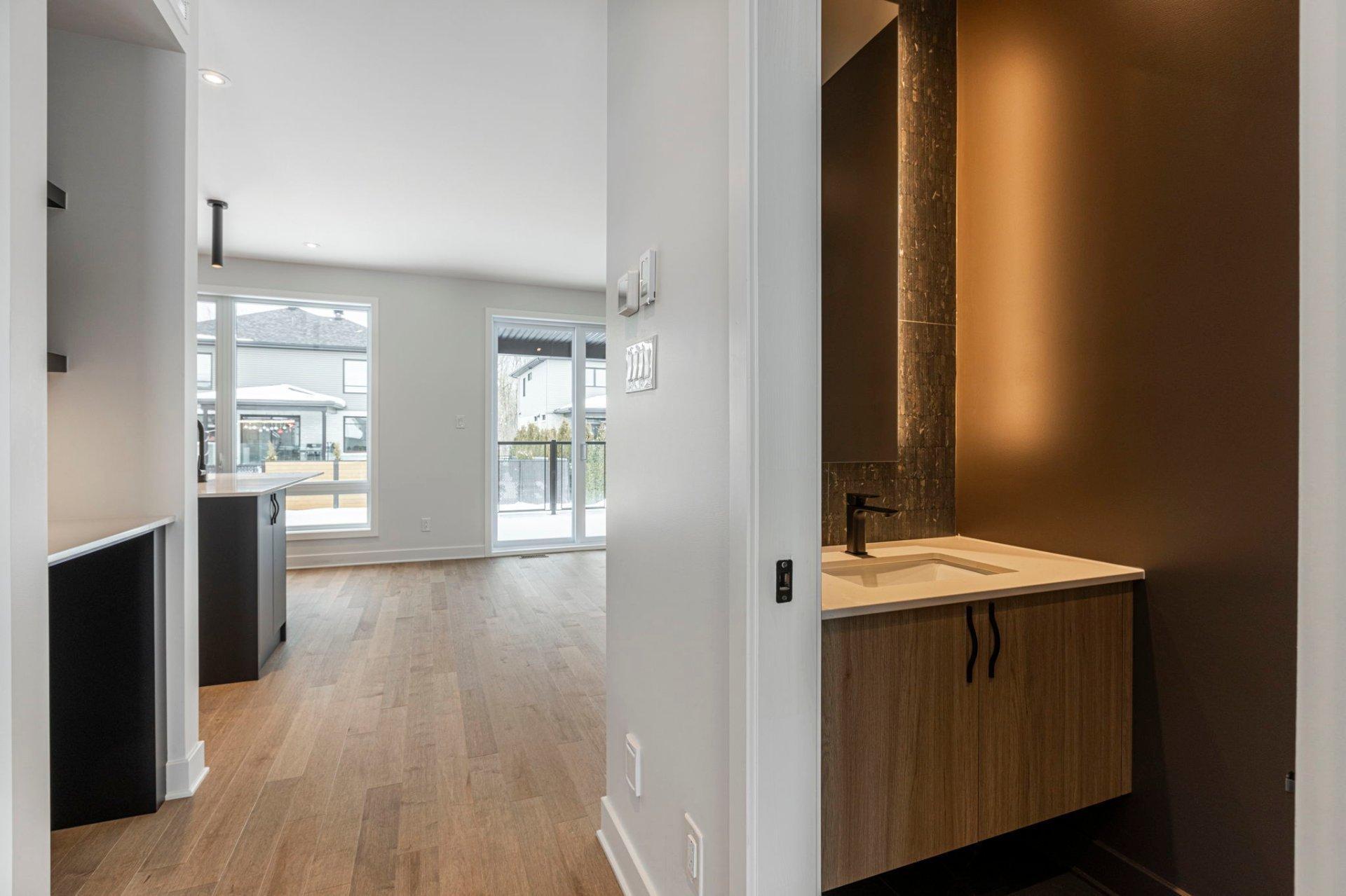 









749


Rue Louis-Quilico

,
Boucherville,




QC
J4B0H5

