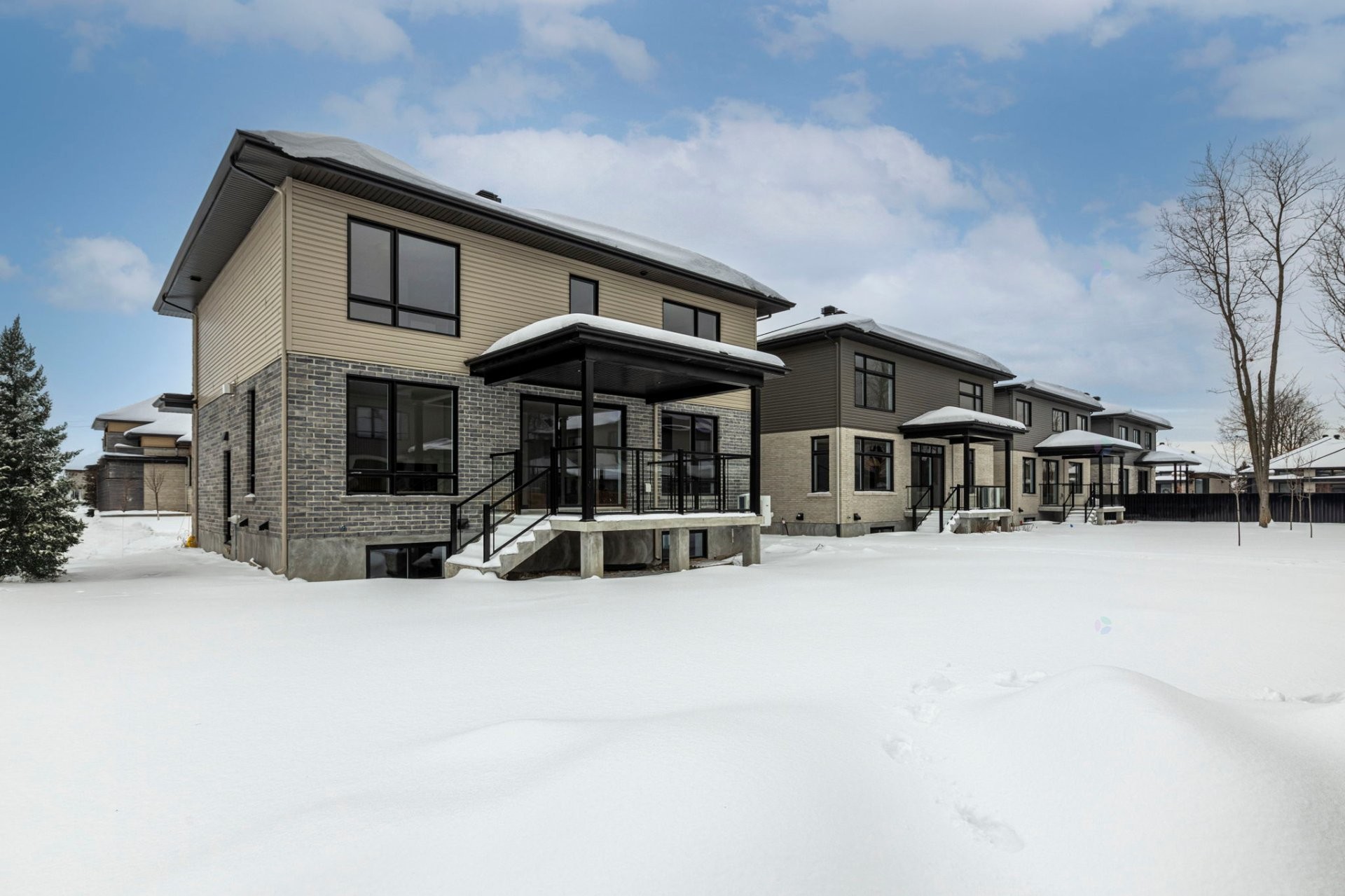 









749


Rue Louis-Quilico

,
Boucherville,




QC
J4B0H5

