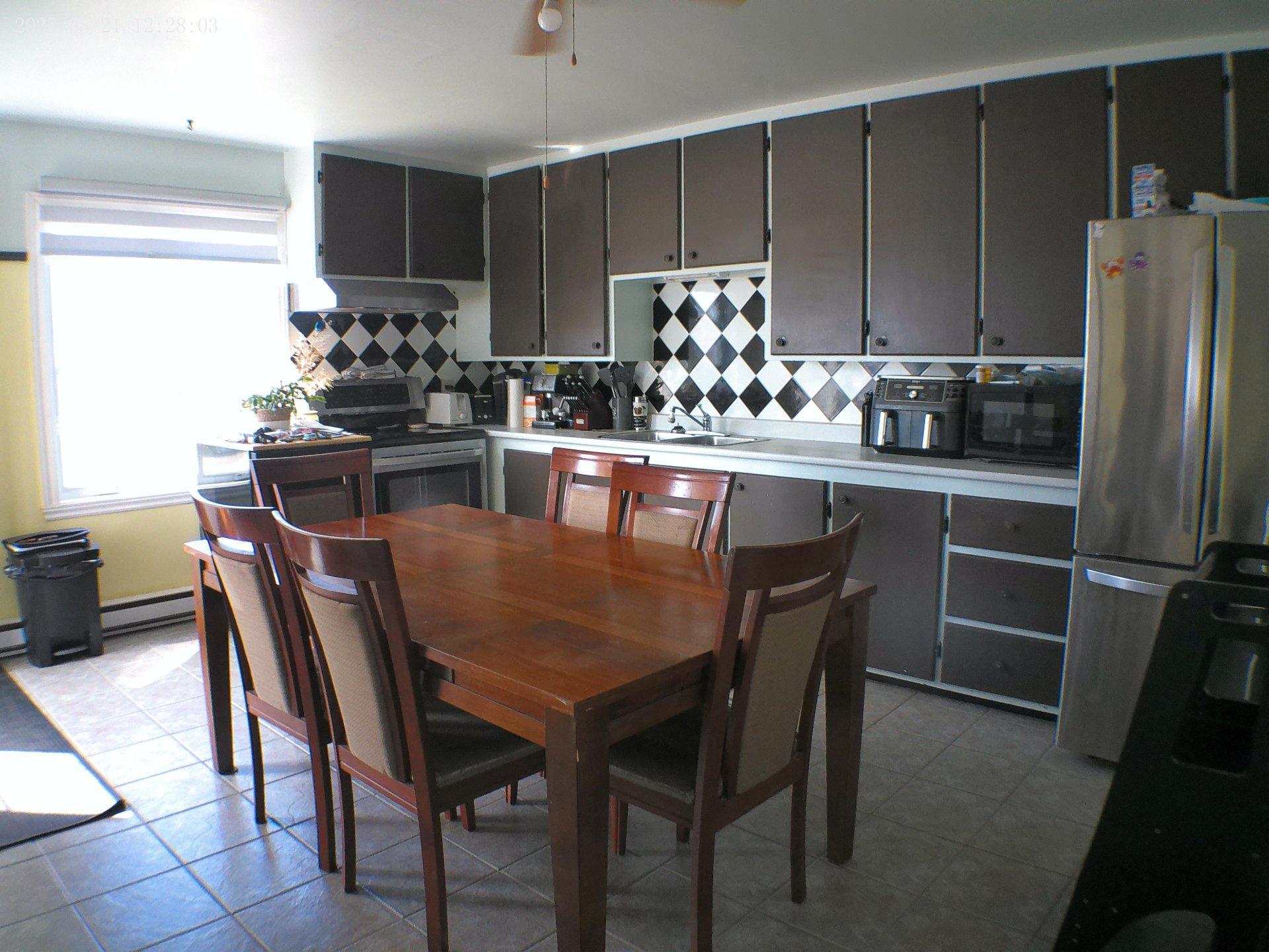 









940


Av. Cartier

,
Sept-Îles,




QC
G4R2V7

