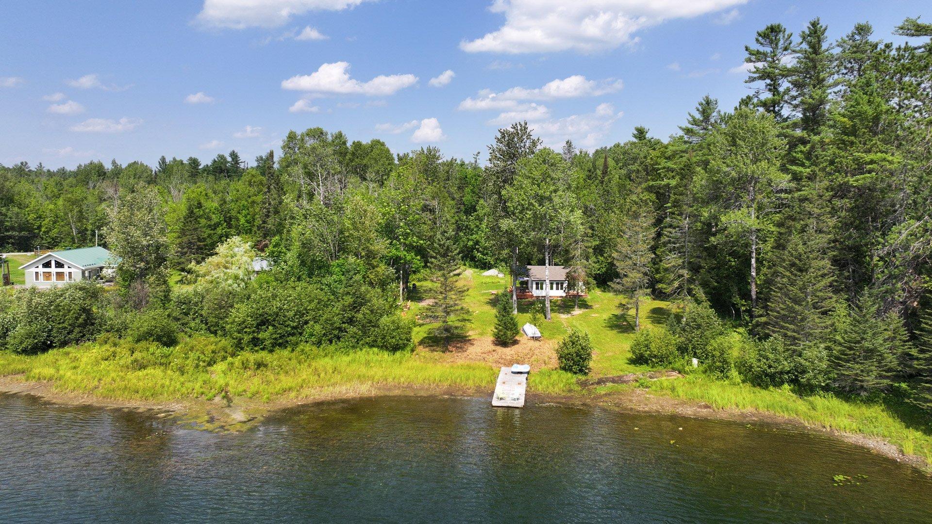 









86


Ch. du Lac-Michel

,
Sainte-Thérèse-de-la-Gatineau,




QC
J0X2X0

