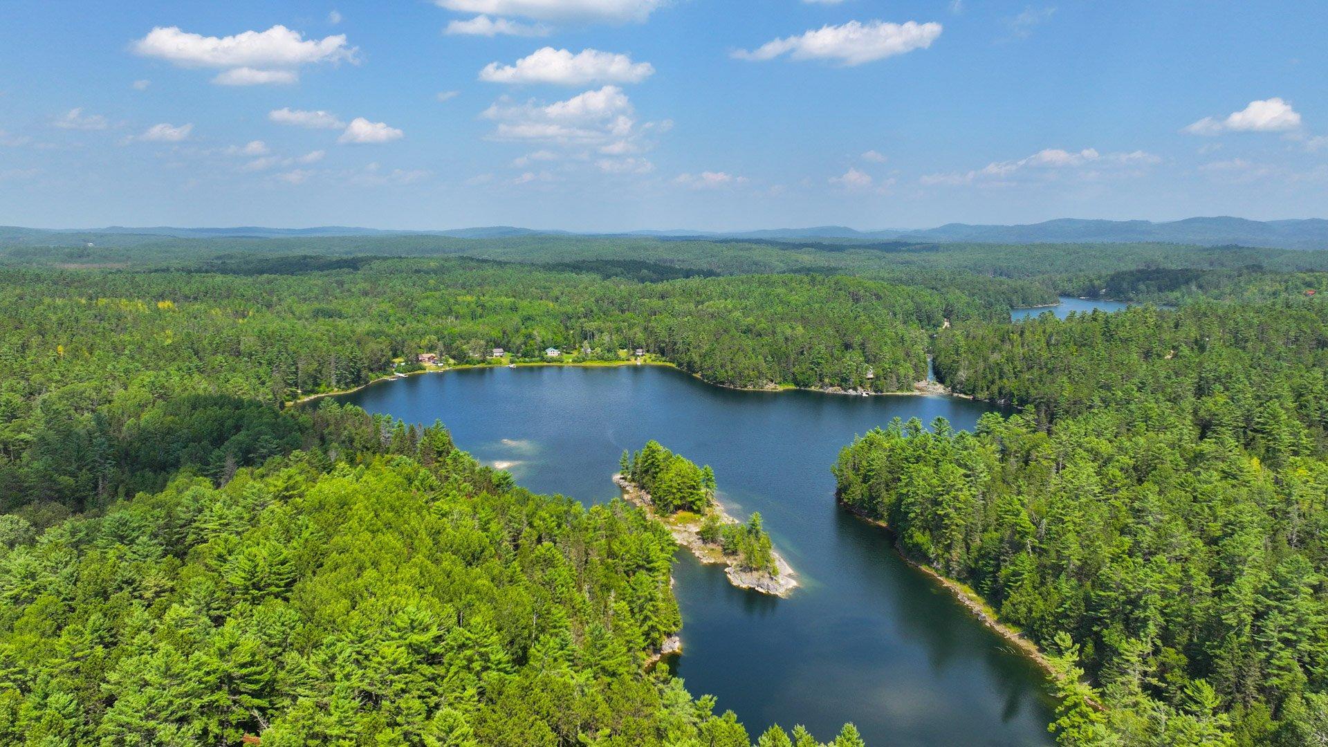 









86


Ch. du Lac-Michel

,
Sainte-Thérèse-de-la-Gatineau,




QC
J0X2X0


