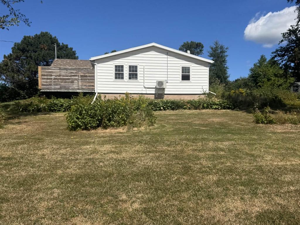 












23 Village Green Road

,
Mount Mellick,




PE
C1B 3T7

