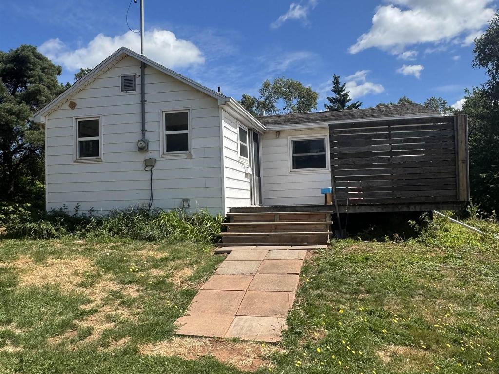 












23 Village Green Road

,
Mount Mellick,




PE
C1B 3T7

