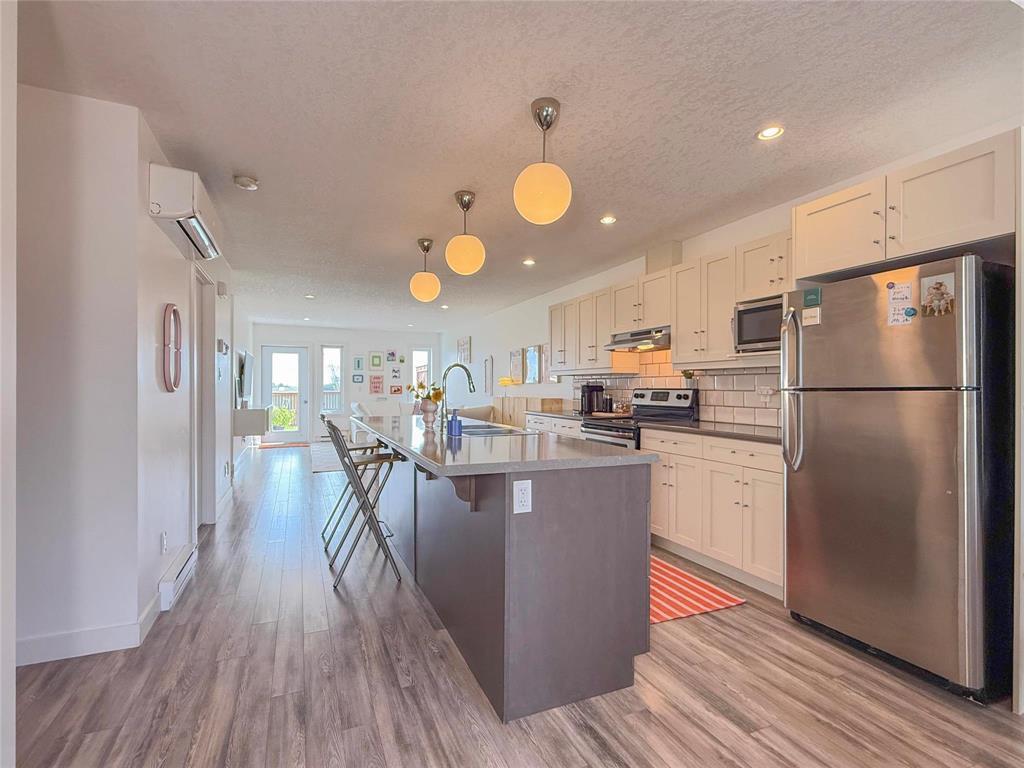 












99 Cobalt Crescent

,
Brandon,




Manitoba
R7A7W5

