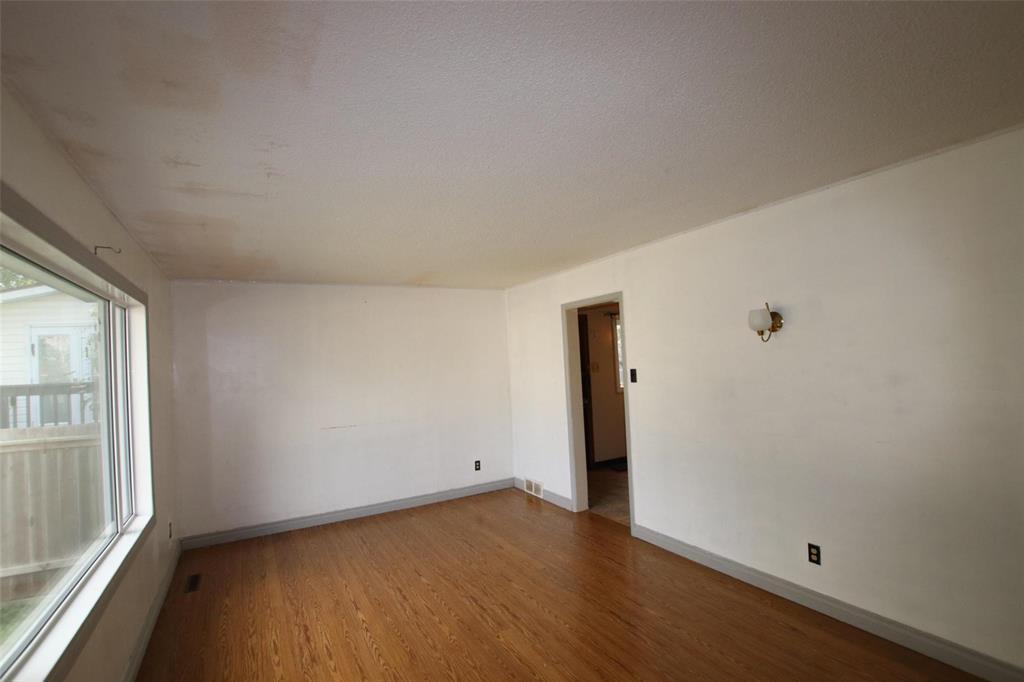 












368 Lathin Avenue

,
The Pas,




Manitoba
R9A1L8

