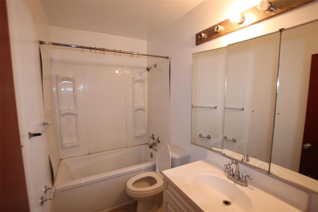 












368 Lathin Avenue

,
The Pas,




Manitoba
R9A1L8

