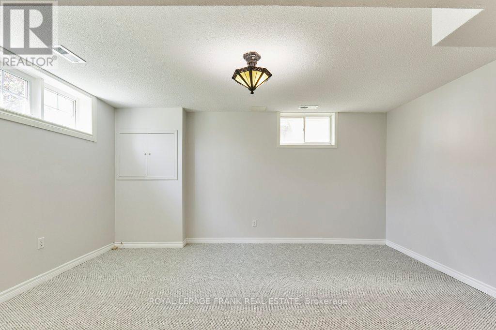 












519 ALMA STREET

,
Scugog (Port Perry),




Ontario
L9L1R5

