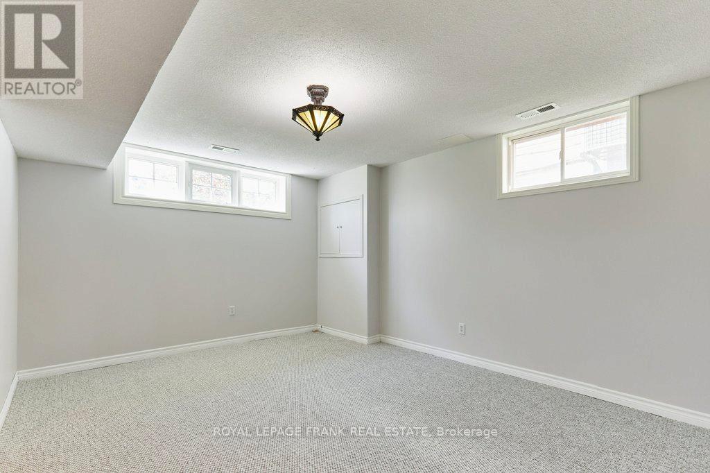 












519 ALMA STREET

,
Scugog (Port Perry),




Ontario
L9L1R5

