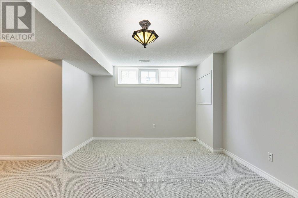












519 ALMA STREET

,
Scugog (Port Perry),




Ontario
L9L1R5

