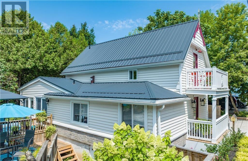 












4 6TH STREET

,
Grimsby (Grimsby Beach),




Ontario
L3M2T3

