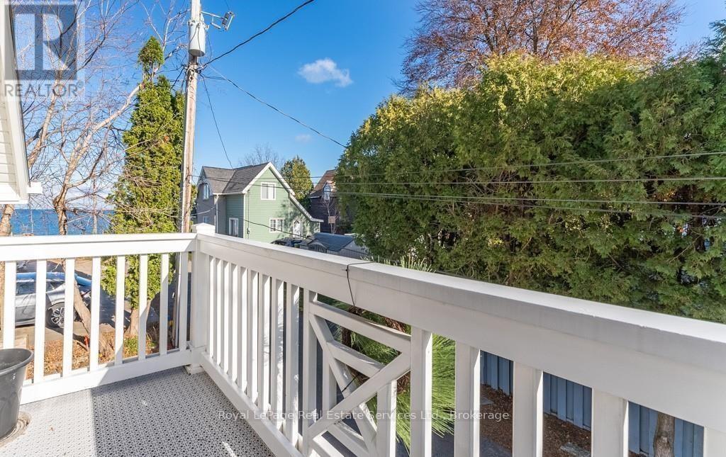 












4 6TH STREET

,
Grimsby (Grimsby Beach),




Ontario
L3M2T3

