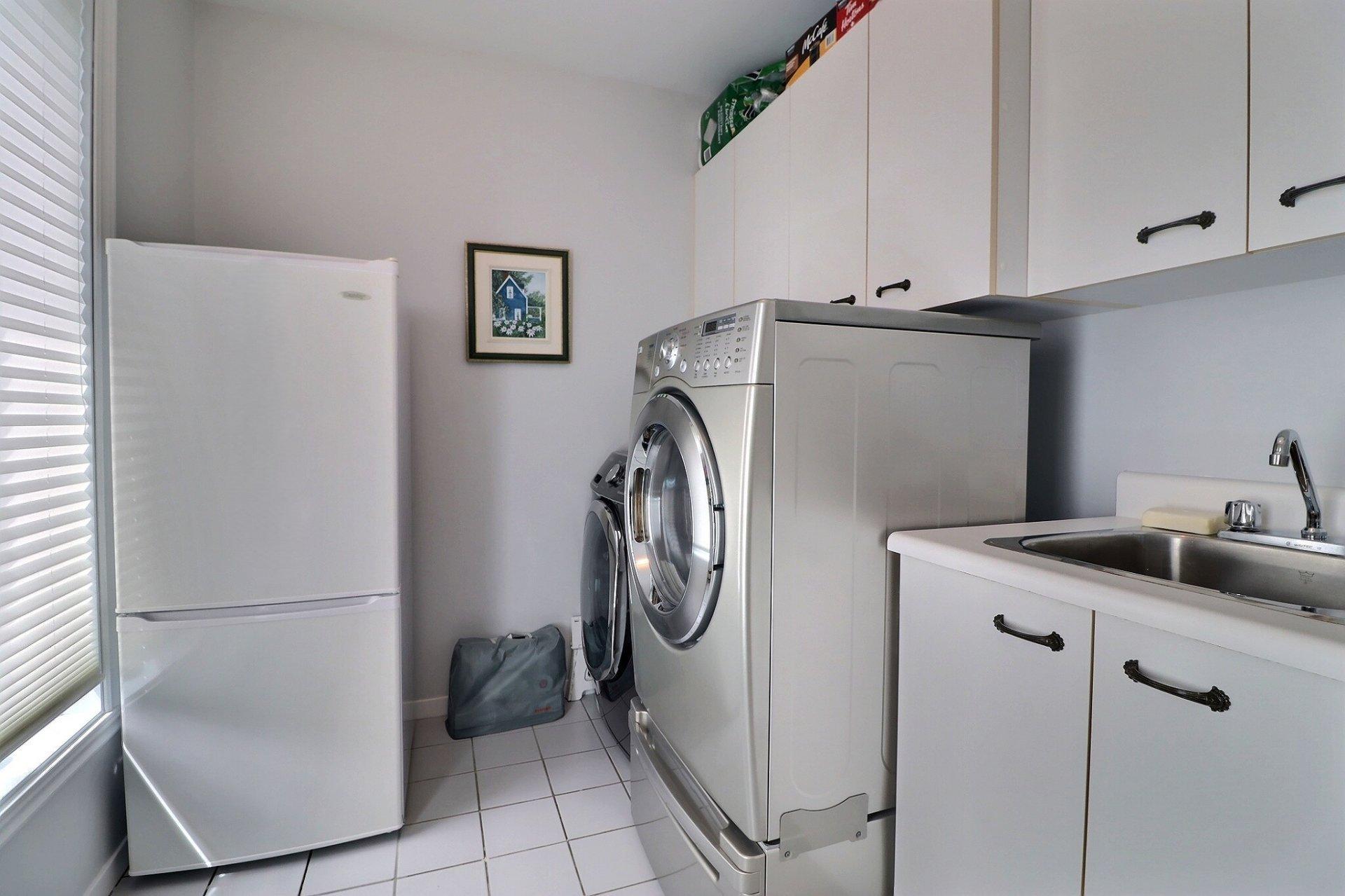 









9986


Boul. St-Jacques

,
Québec (Les Rivières),




QC
G2B4R2

