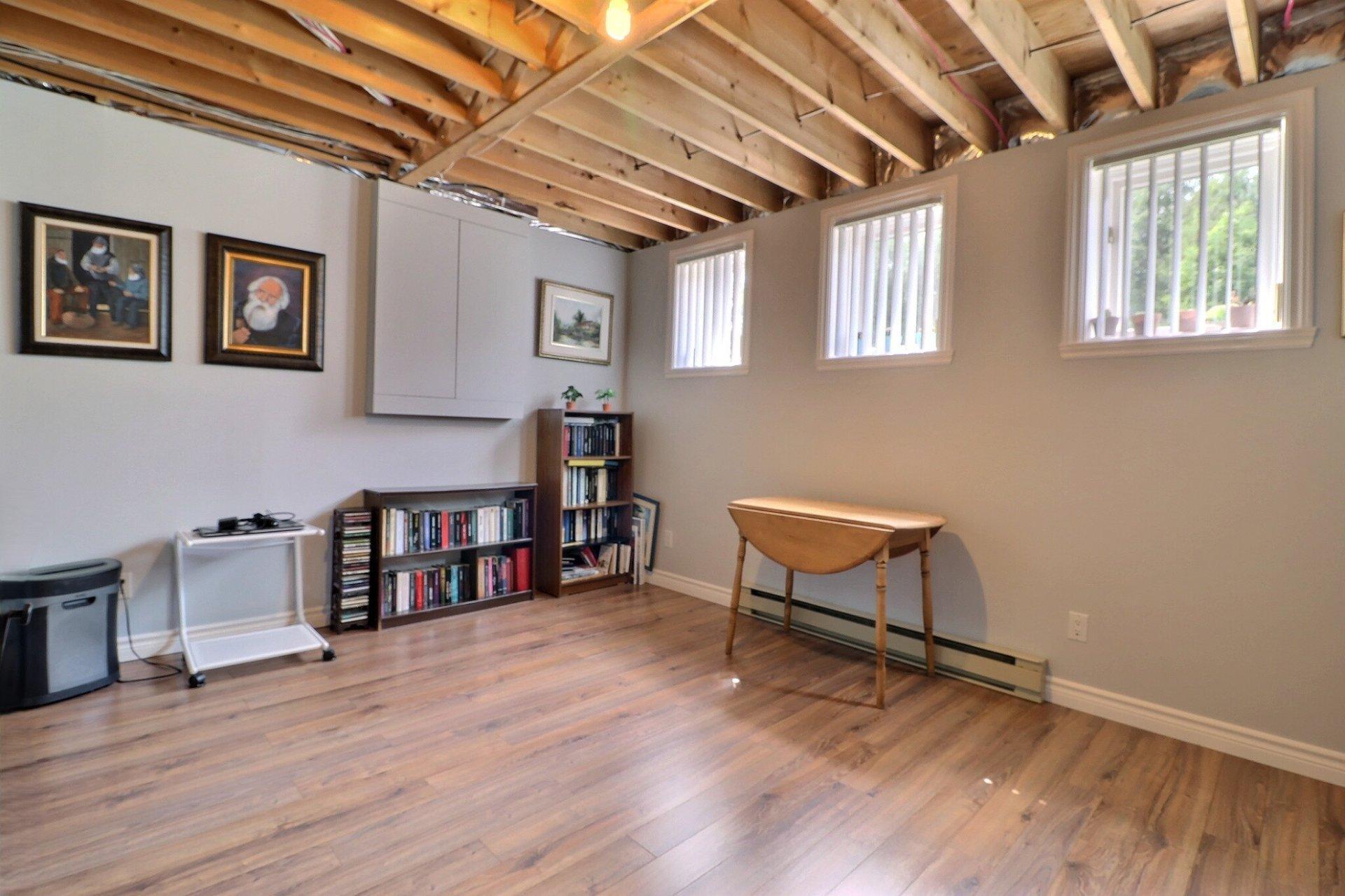 









9986


Boul. St-Jacques

,
Québec (Les Rivières),




QC
G2B4R2

