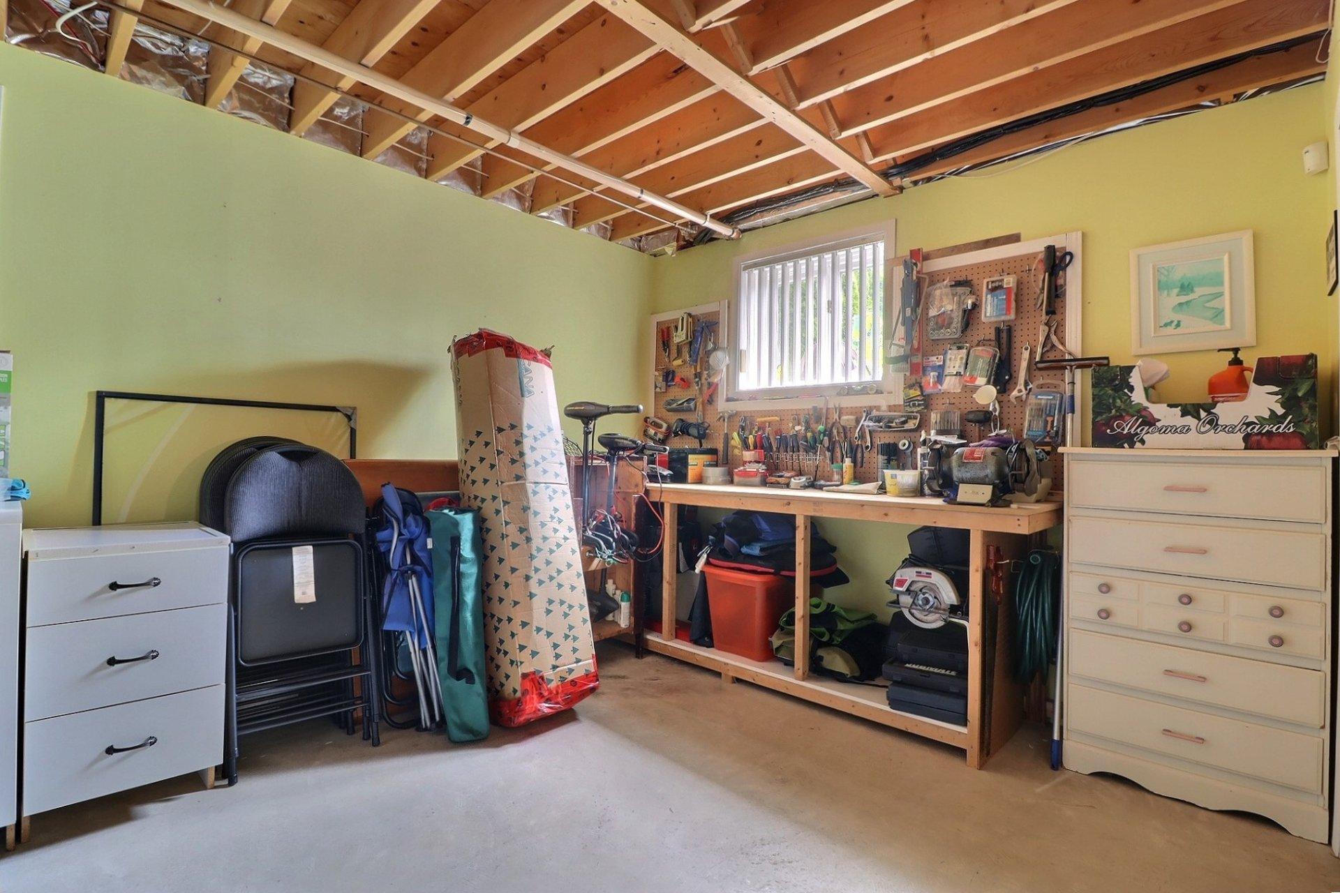 









9986


Boul. St-Jacques

,
Québec (Les Rivières),




QC
G2B4R2

