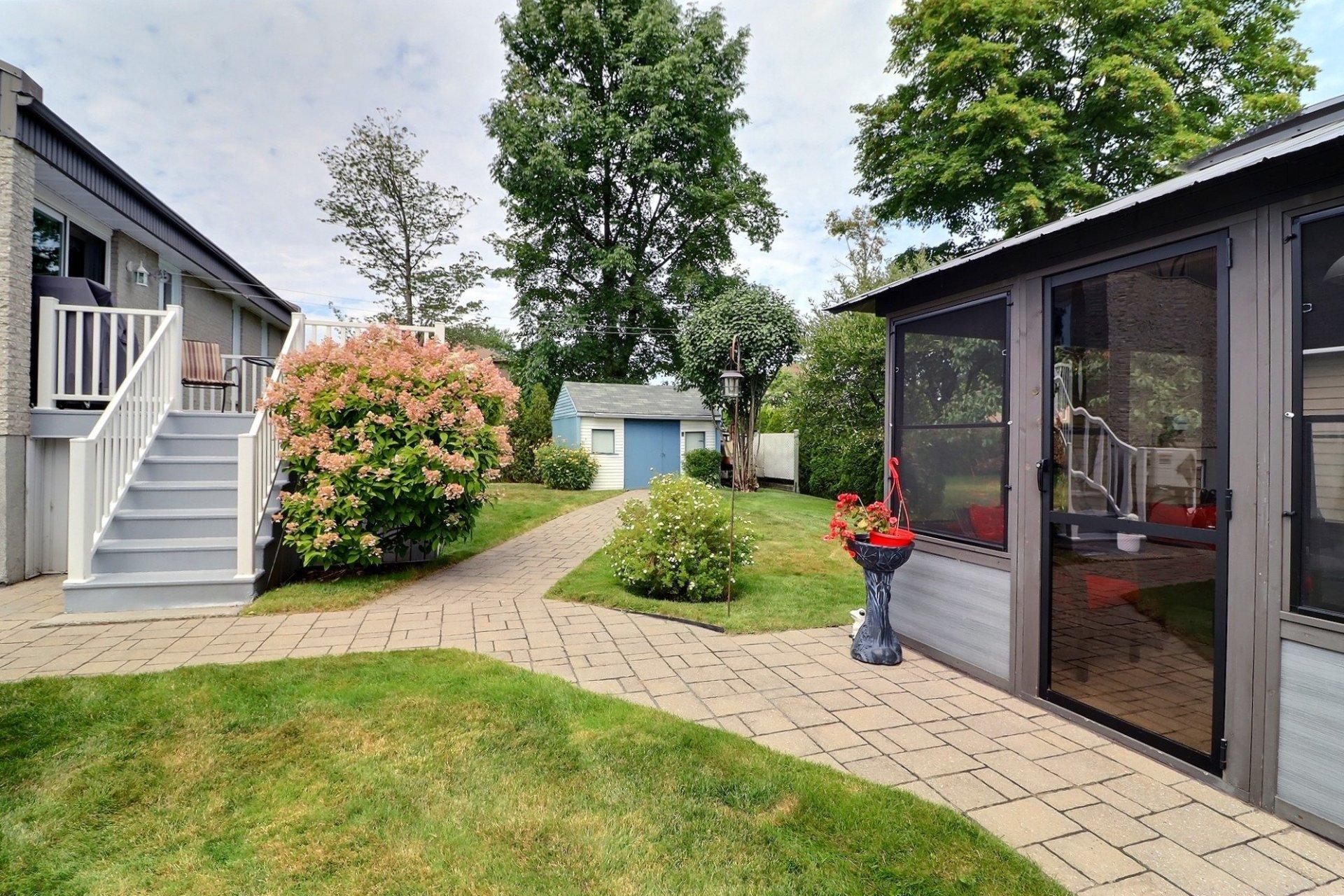 









9986


Boul. St-Jacques

,
Québec (Les Rivières),




QC
G2B4R2

