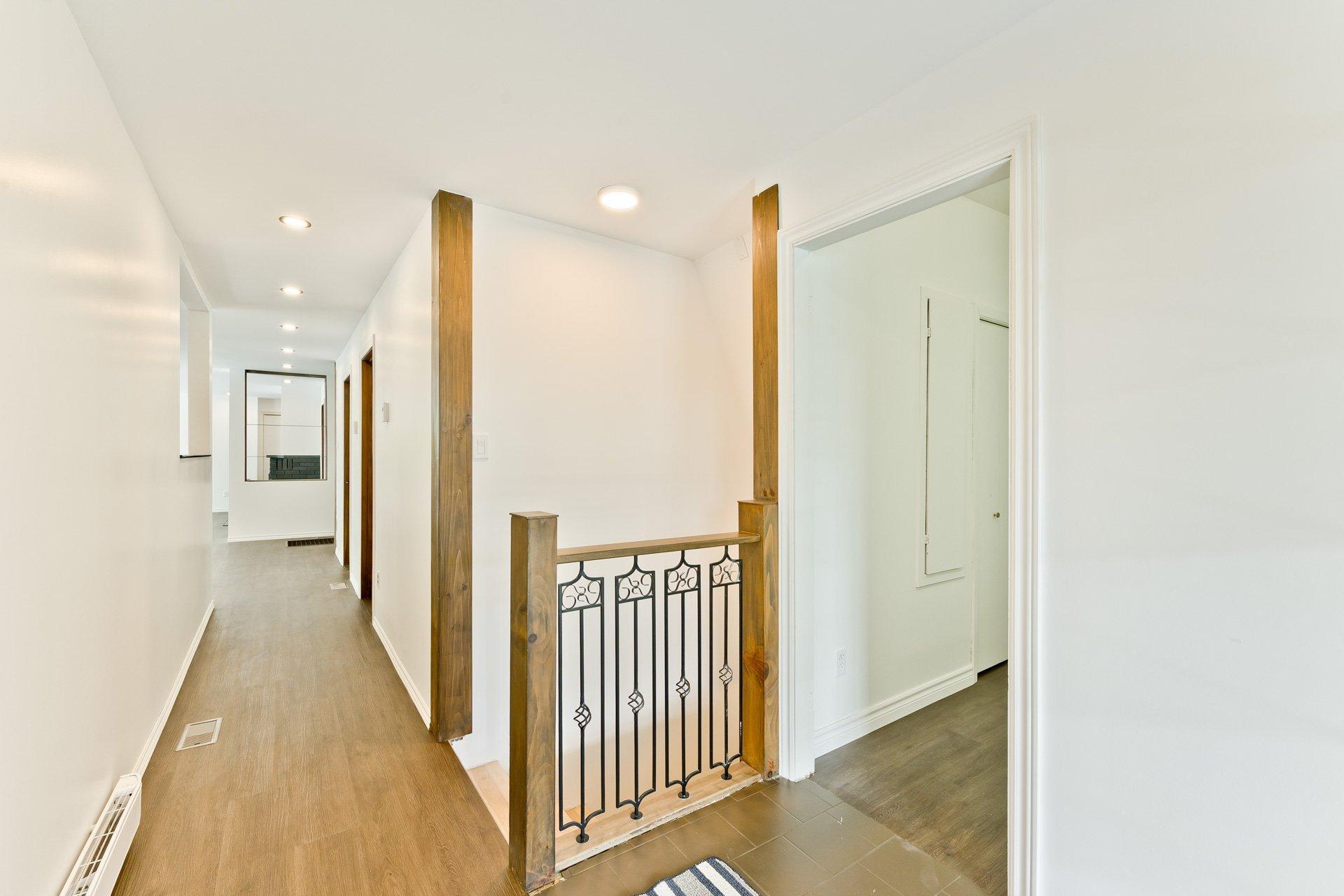 









31Z

 - 31AZ


Route 141

,
Coaticook,




QC
J1A2S2

