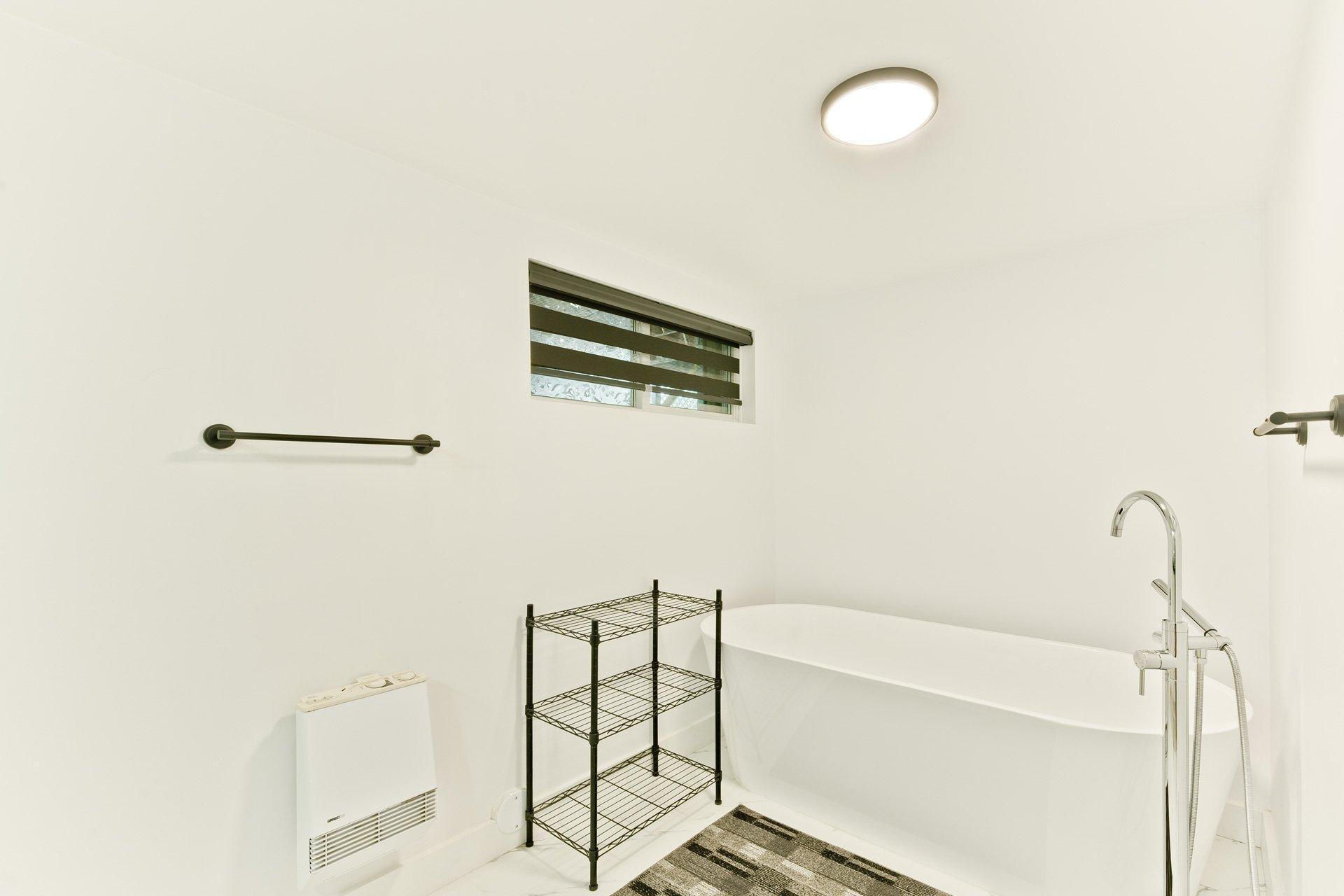 









31Z

 - 31AZ


Route 141

,
Coaticook,




QC
J1A2S2

