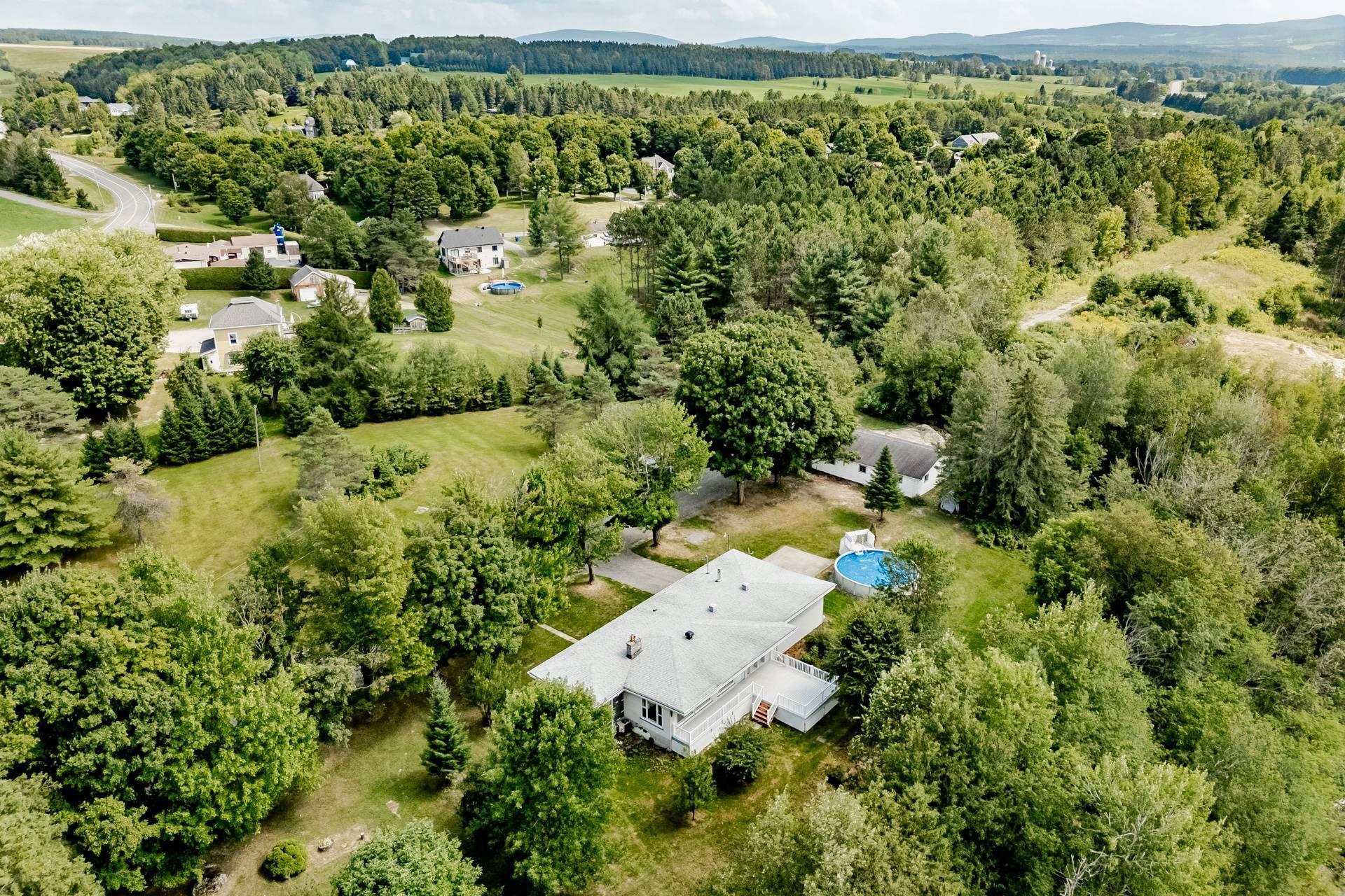 









31Z

 - 31AZ


Route 141

,
Coaticook,




QC
J1A2S2

