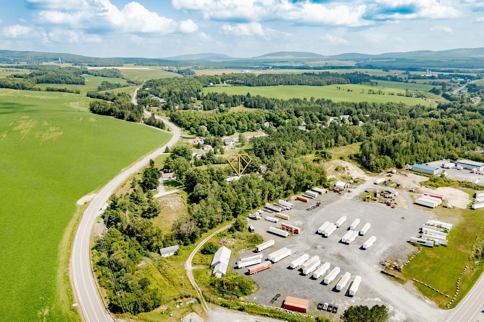 









31Z

 - 31AZ


Route 141

,
Coaticook,




QC
J1A2S2

