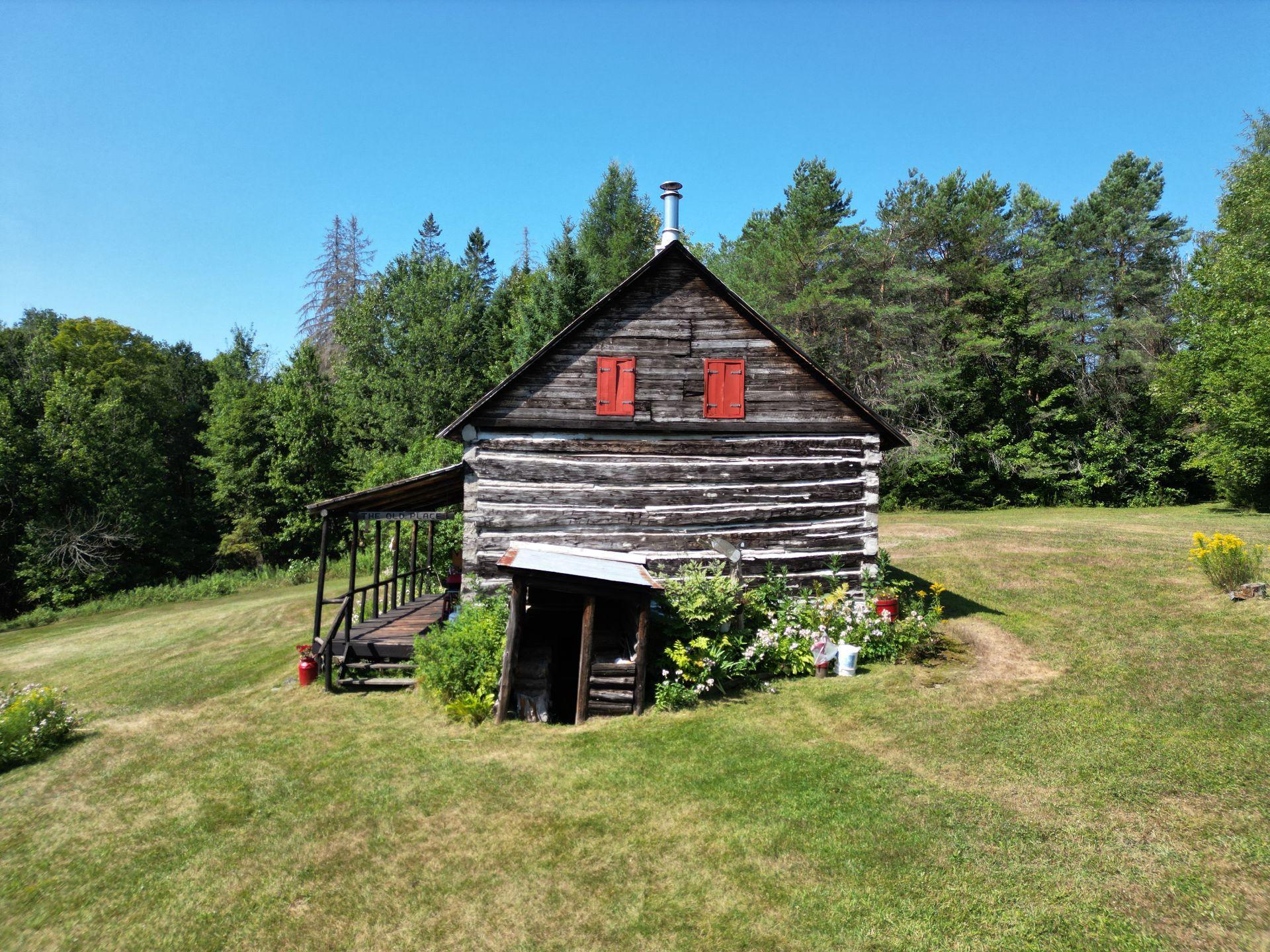 









3691


Ch. Lundon

,
Wentworth-Nord,




QC
J0T1Y0

